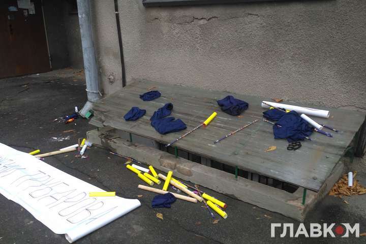 Стали відомі нові подробиці затримання групи молодиків у центрі Києва