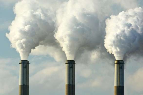 Екологічні активісти не усвідомлюють наслідків зупинки заводів, - експерт