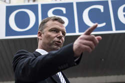 Хуг вірить, що його наступник «допоможе Україні»