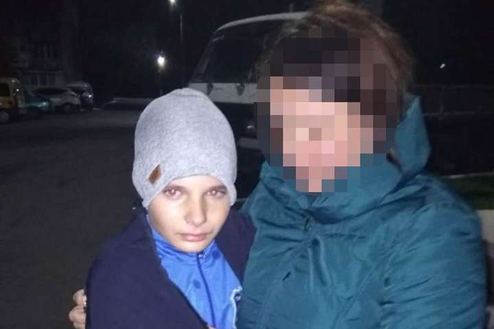Поліцейські знайшли малолітнього жителя селища Таїрове, який не повернувся додому з тренування
