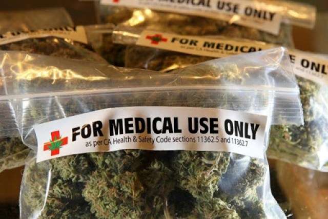 У Британії сьогодні почали продавати медичну марихуану
