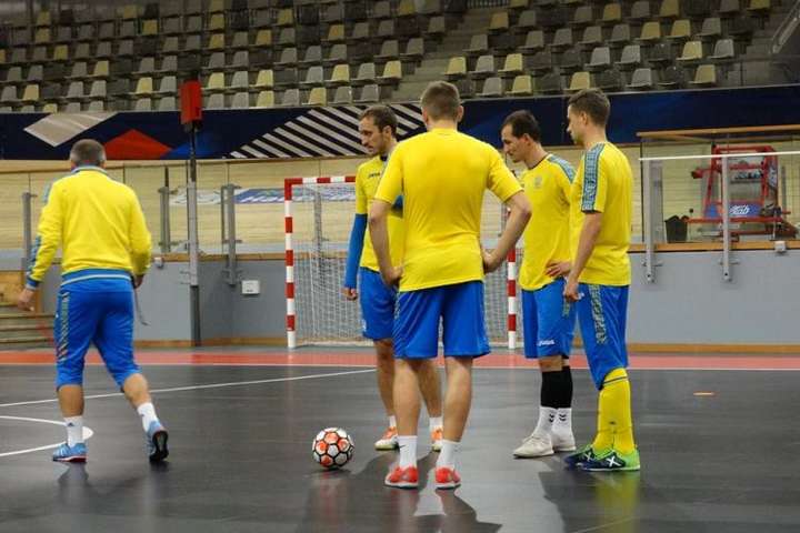 Збірна України з футзалу у другому спарингу поступилася команді Франції