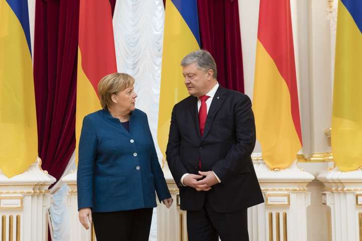 Порошенко назвав Німеччину провідним інвестором в економіку України