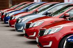 В Україні впав попит на нові автомобілі