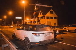 Range Rover отримав пошкодження і був евакуйований