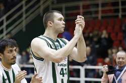 Кирило Фесенко