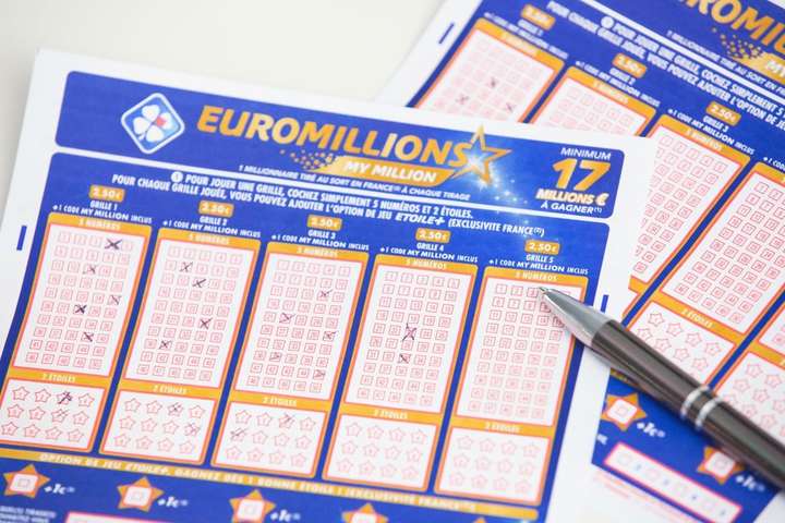 Мешканець Британії виграв у лотерею 76 мільйонів фунтів