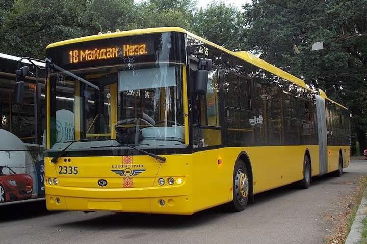 Тролейбусні маршрути у центрі Києва змінюють графік роботи