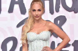 Мерьем Узерли