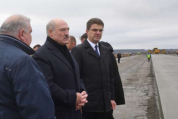 Лукашенко пригрозив Польщі спільними з Росією діями