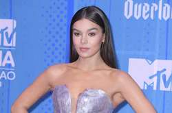  Хейли Стенфилд 