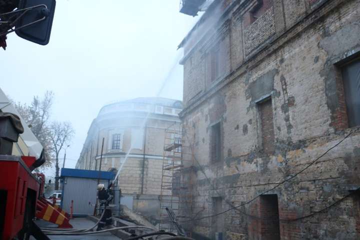 За тиждень у Києві сталося майже 100 пожеж і 9 «замінувань»