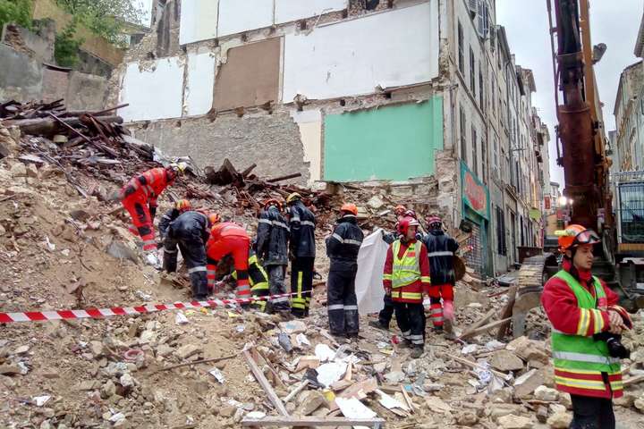 Внаслідок обвалу будинків у Марселі загинули люди