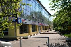 Між «Авангардом» та приватним підприємцем був укладений договір оренди нежитлових приміщень загальною площею понад 1 тис. кв. м