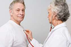 Ученые выяснили, что пение облегчает симптомы болезни Паркинсона.