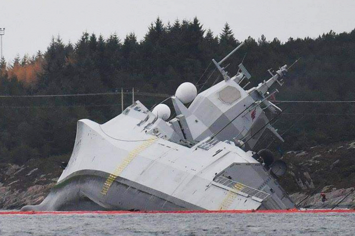 Норвежский противолодочный фрегат затонул после столкновения с танкером