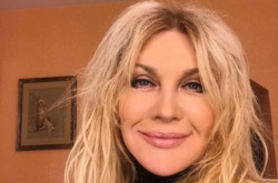 Осторожно, без макияжа! Таисия Повалий шокировала новым селфи