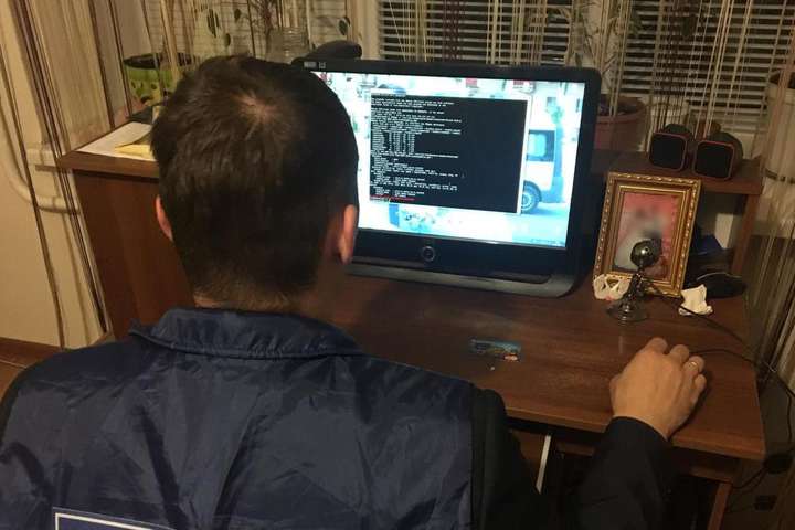 Перевіряється причетність фігуранта до адміністрування та створення ще близько 10 піратських інтернет-сайтів - Кіберполіція закрила ще один піратський сайт