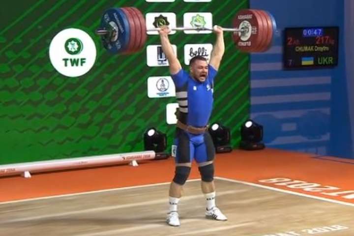 Українець Чумак здобув срібну медаль чемпіонату світу з важкої атлетики