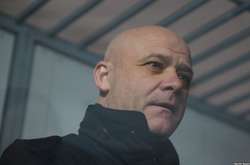  Мера Одеси Геннадія Труханова звинувачують у створенні схеми для продажу приміщень заводу «Краян»  