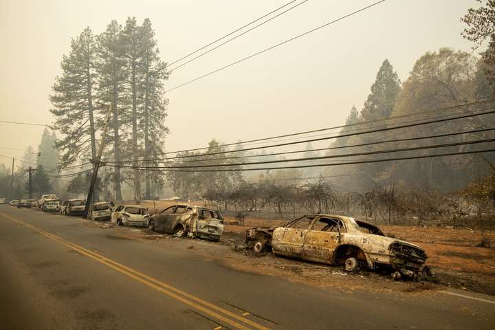 Масштабна пожежа в Каліфорнії: дев'ятеро людей загинули
