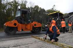 Омелян розповів про рекордні інвестиції у будівництво доріг