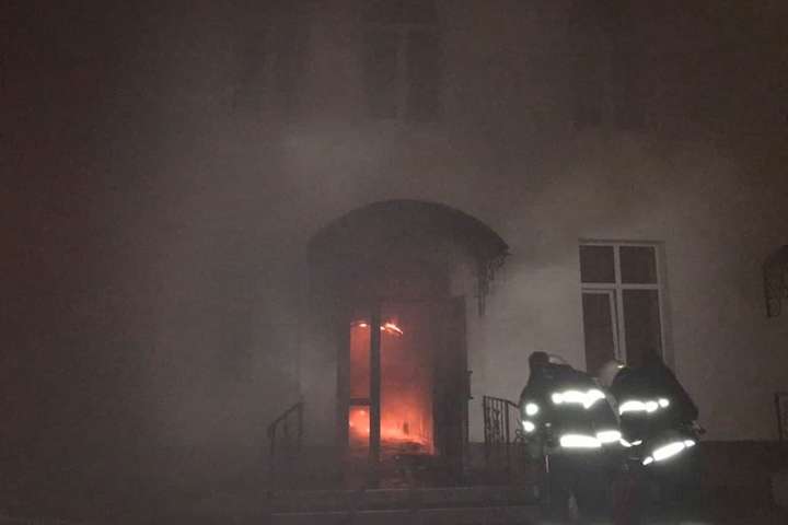 У Миколаєві просто під час служби загорілася церква
