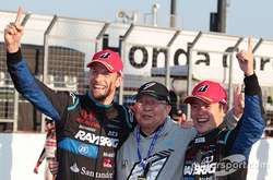 Чемпіон Формули-1 Дженсон Баттон тріумфував у дебютному сезоні у Super GT