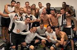 Гравець «Мілана» сфотографувався з Роналду та засвітив оголеного К'єлліні (фото)