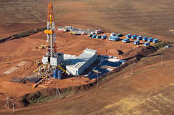 В Україну прибули дві нові бурові для видобування газу