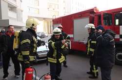 На місці пожежі працює оперативна група Головного управління ДСНС у Києві