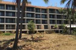 Від раю до постапокаліптичного міста. Депресивні фото занедбаного курорту в Австралії