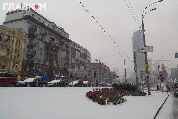 Зима до Києва прийшла на місяць раніше, ніж торік