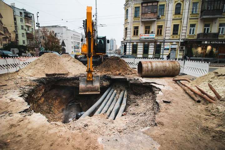 На ремонт тепломереж Київ виділить близько півмільярда гривень