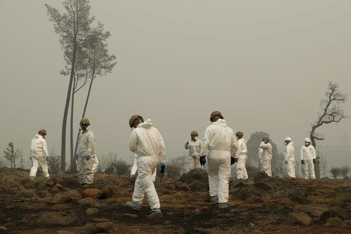 Лісові пожежі у Каліфорнії: зниклими безвісти оголошено  близько 100 осіб