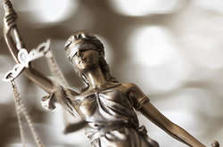 Юристи довіряють судам більше, ніж прокуратурі та антикорупційним інститутам – опитування 