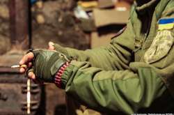 Як виглядає життя солдата за 40 метрів від російських сил на Донбасі