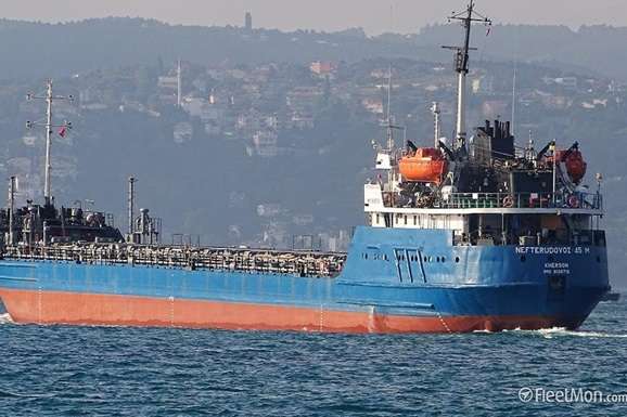 У Держприкордонслужбі розповіли, як були покарані судна, які заходили в порти Криму