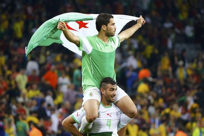 40 людей постраждали внаслідок заворушень після футбольного матчу в Алжирі