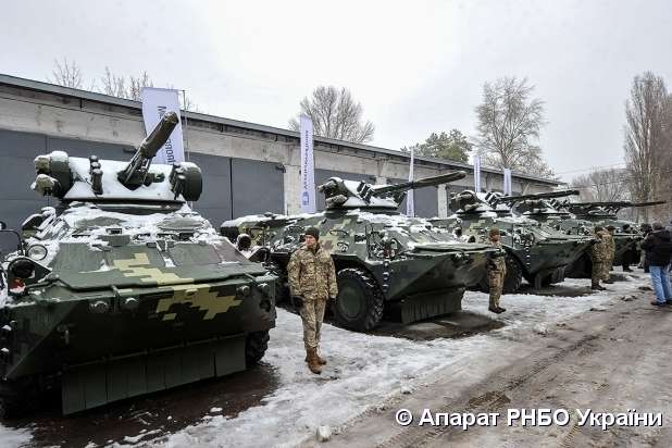 Украинская армия получила новые танки, БТР и минометы