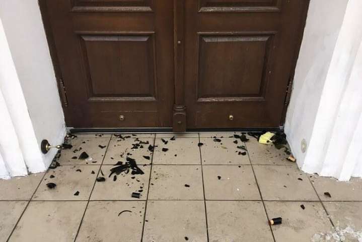 Внаслідок нападу на Андріївську церкву постраждав священик – УПЦ КП