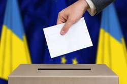 У рейтингу кандидатів у президенти лідирують Тимошенко і Порошенко