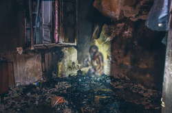 У будинку в Києві заживо згорів чоловік