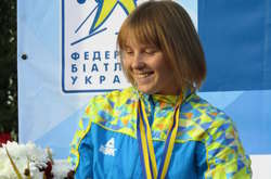 Українська біатлоністка Блашко бере участь у змаганнях з лижних гонок у Швеції
