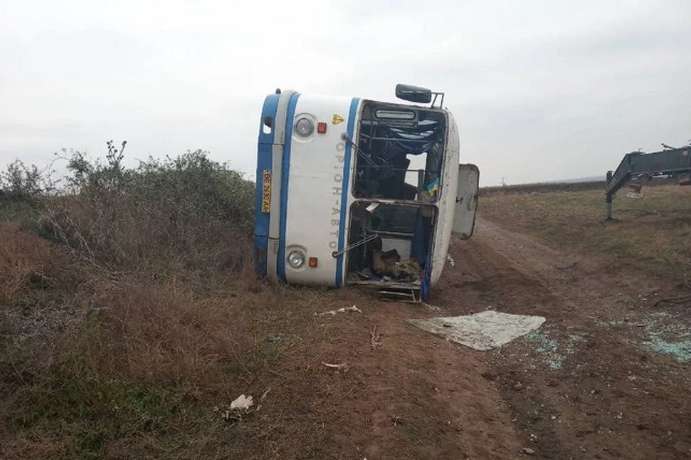 У Миколаївській області перекинувся автобус, є постраждалі