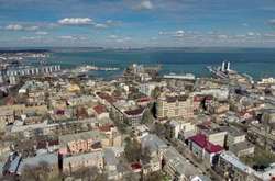 В Одесі завиють сирени