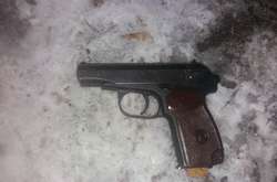 Поліція вилучила зброю і направила на експертизу