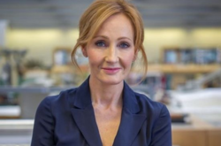 Стало известно, сколько Джоан Роулинг зарабатывает в минуту