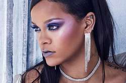 Хакеры слили в сеть обнаженные снимки Рианны