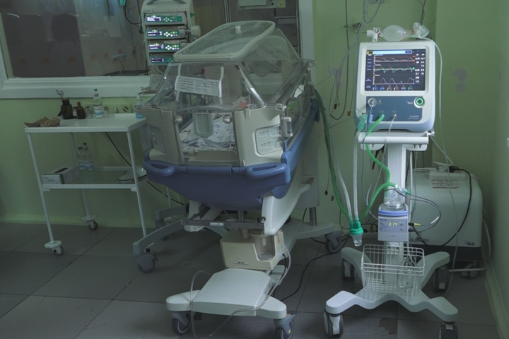 Компанія Бахматюка допомогла придбати Інституту педіатрії обладнання для порятунку новонароджених 